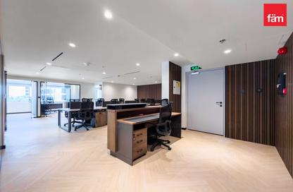 Office Space - Studio for sale in One Lake Plaza - JLT Cluster T - Jumeirah Lake Towers - Dubai Office Space - Studio for sale in One Lake Plaza - JLT Cluster T - Jumeirah Lake Towers - Dubai