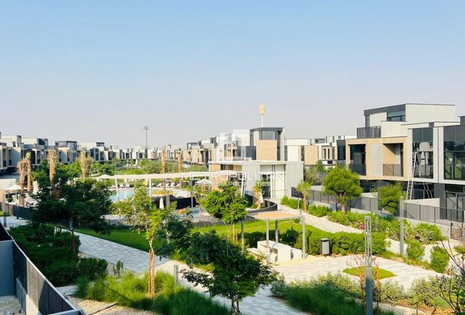 Brand New 4BR | G+1 | Premium Park & Pool View