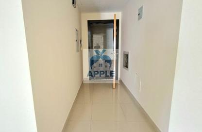 Apartment - 2 - 2 for rent in Muwaileh 3 Building - Muwaileh - Sharjah
