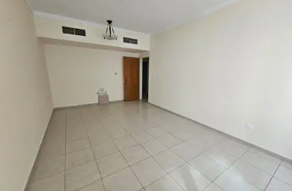 شقة - 2 غرف نوم - 2 حمامات للايجار في شارع التعاون الجديد - التعاون - الشارقة شقة - 2 غرف نوم - 2 حمامات للايجار في شارع التعاون الجديد - التعاون - الشارقة