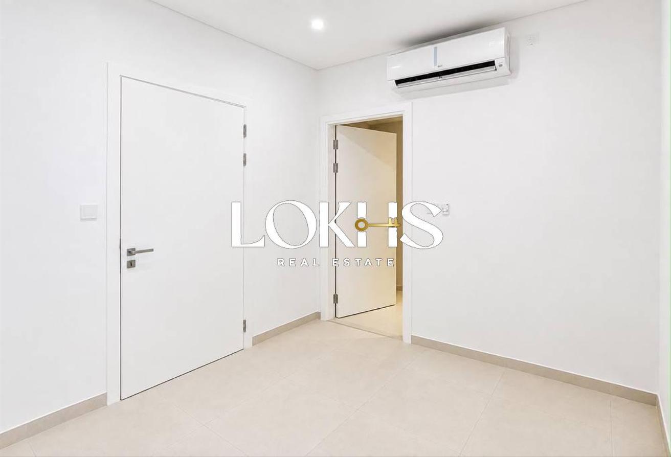 4 CHEQUES | Close to Amenities | Vacant photo 14