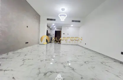 Apartment - Studio - 1 Bathroom for rent in Gardenia 2 - Emirates Gardens 1 - Jumeirah Village Circle - Dubai