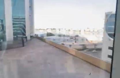 شقة - غرفة نوم - 2 حمامات للبيع في أورينت تاور 1 - أورينت تاور - البستان - عجمان