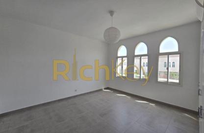 Villa - 3 Bedrooms - 4 Bathrooms for rent in Umm Suqeim 2 Villas - Umm Suqeim 2 - Umm Suqeim - Dubai