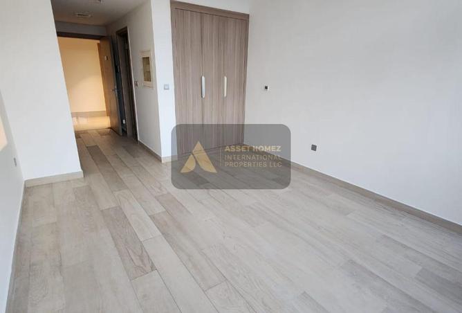 73164018 - صورة العقار 3