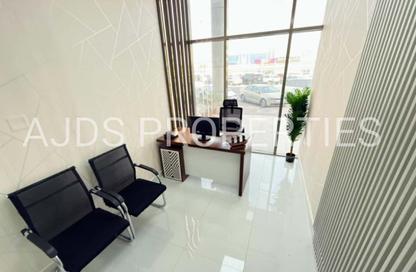 Office Space - Studio - 1 Bathroom for rent in Red Avenue - Al Garhoud - Dubai