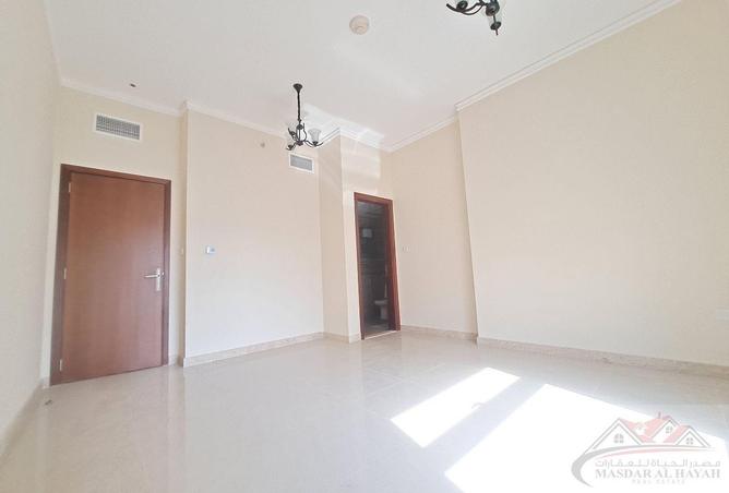 64423728 - Property Image 2