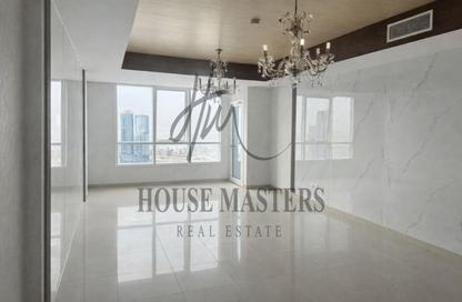 Apartment - 2 Bedrooms - 4 Bathrooms for rent in Beach Tower 2 - Al Khan Lagoon - Al Khan - Sharjah