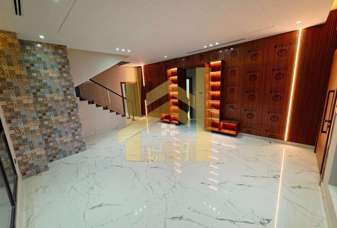 72719679 - Property Image 2