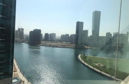 Apartment - Studio - 1 for rent in Bay's Edge - Business Bay - Dubai