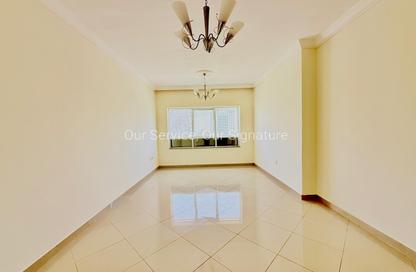 Apartment - 3 Bedrooms - 3 Bathrooms for rent in New Al Taawun Road - Al Taawun - Sharjah