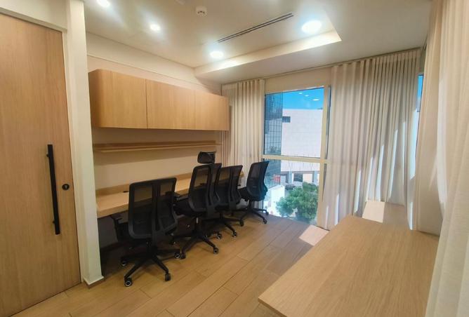 123834502 - Property Image 2