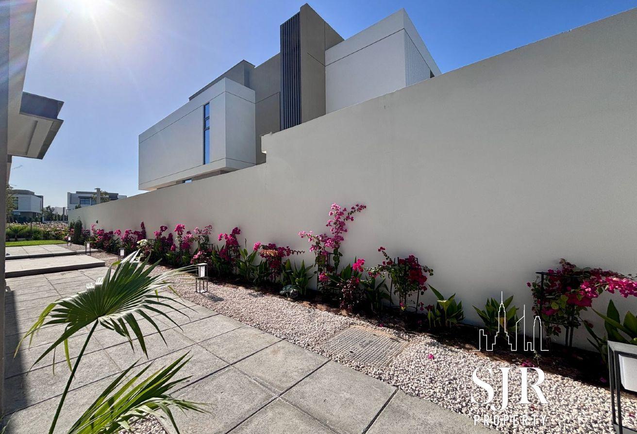 Luxury 5Bed Type A | Single Row Park Backing photo 26