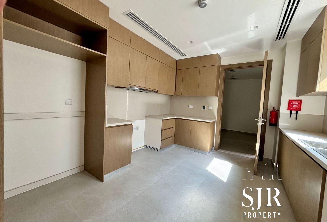 Luxury 5Bed Type A | Single Row Park Backing photo 10