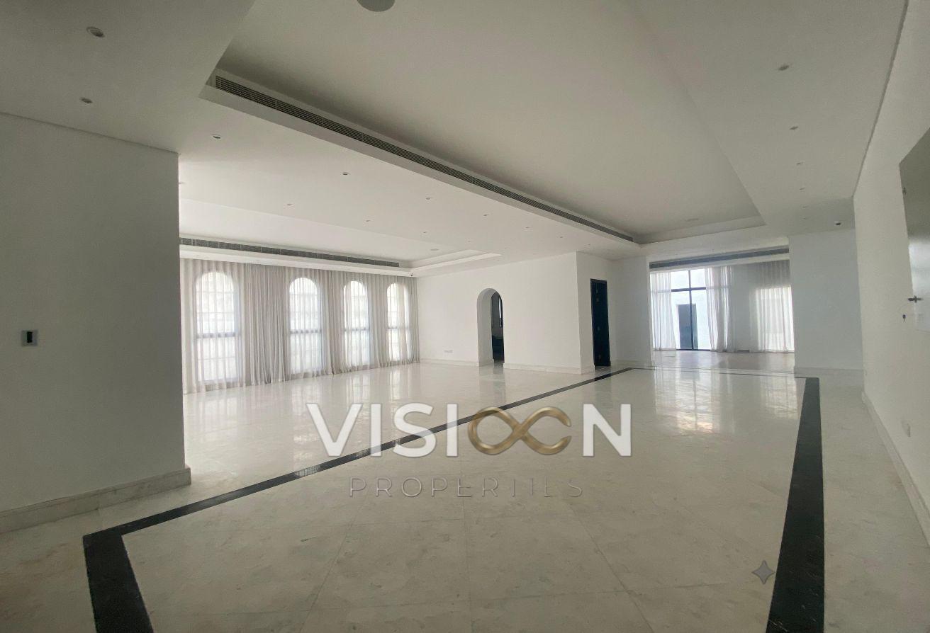 Huge 5BR Villa l Modern l Driver & Maid Room photo 4