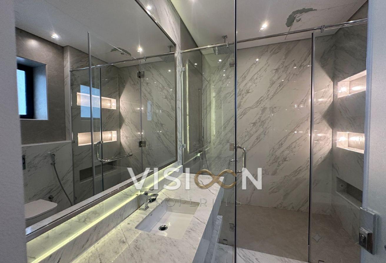 Huge 5BR Villa l Modern l Driver & Maid Room photo 22