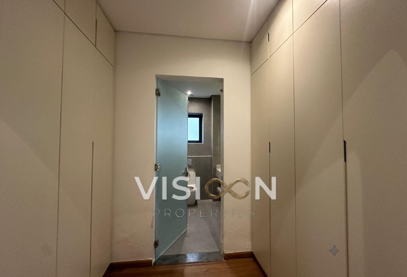 Huge 5BR Villa l Modern l Driver & Maid Room photo 18