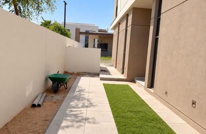 Villa - 4 - 5 for rent in Tilal Al Furjan - Al Furjan - Dubai Villa - 4 - 5 for rent in Tilal Al Furjan - Al Furjan - Dubai