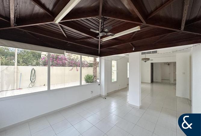 70689945 - صورة العقار 3