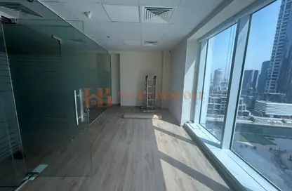 مكتب - غرفة نوم - 1 حمام للايجار في برج بورلينجتون - الخليج التجاري - دبي