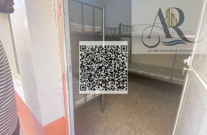 Labor Camp - Studio - 7+ Bathrooms for rent in Ali Mousa Building - Al Sajaa Industrial - Al Sajaa - Sharjah