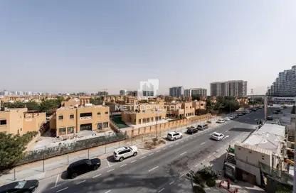 شقة - غرفة نوم - 2 حمامات للبيع في شرق 40 - الفرجان - دبي شقة - غرفة نوم - 2 حمامات للبيع في شرق 40 - الفرجان - دبي