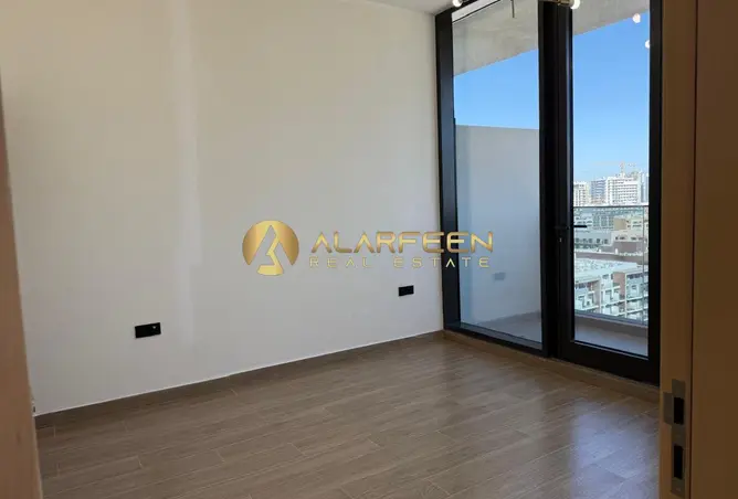 81112347 - Property Image 3