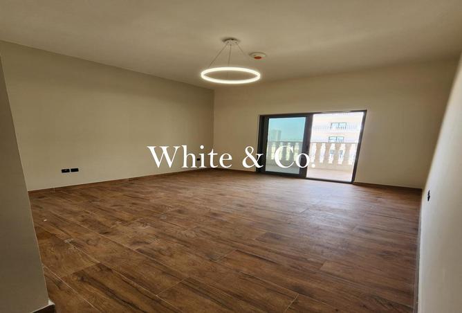 82348796 - Property Image 2