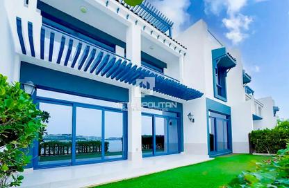 Villa - 5 Bedrooms - 6 Bathrooms for rent in Palma Residences - Palm Jumeirah - Dubai
