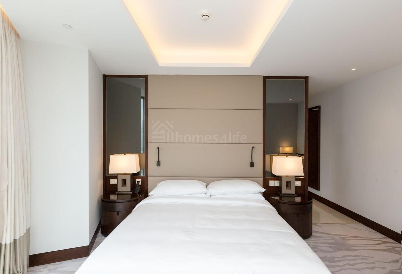 Burj Khalifa view | Vacant | Furnished photo 5