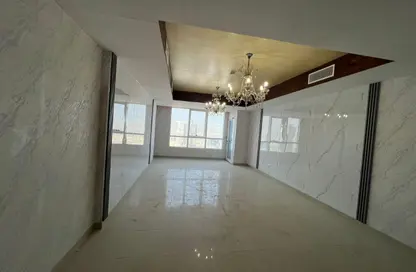 Apartment - 2 Bedrooms - 4 Bathrooms for rent in Al Khan Corniche - Al Khan - Sharjah