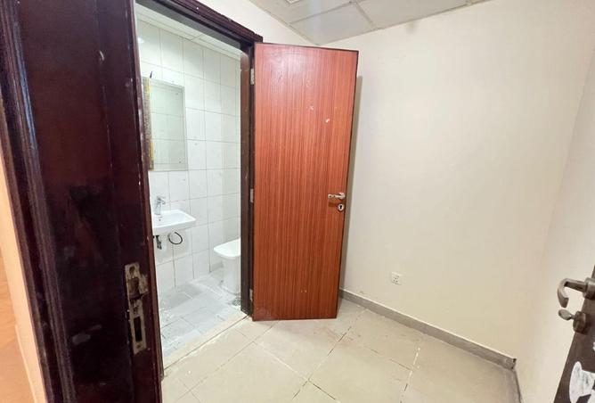 68270151 - Property Image 2