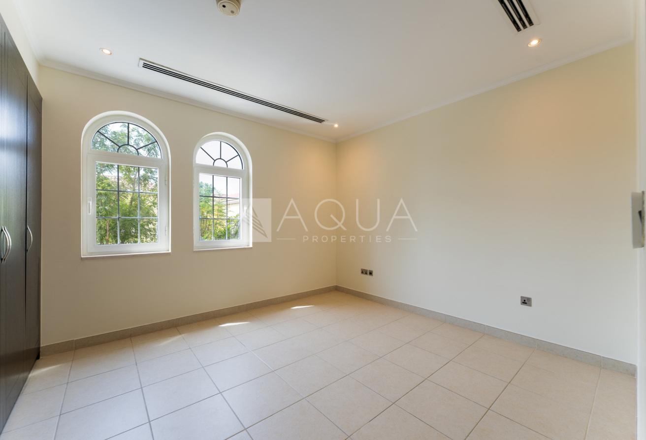 4 Bed Conversion | Vacant | Pool & Jacuzzi photo 18