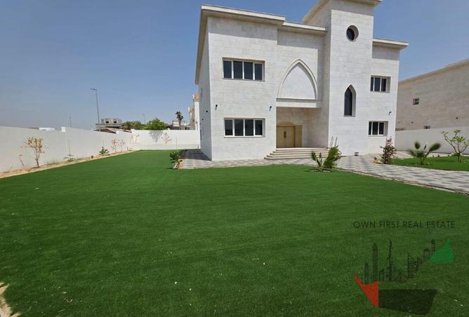 102833259 - Property Image 2