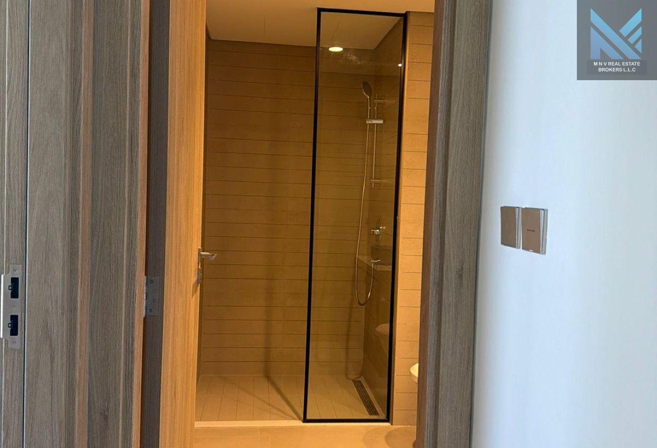 1BR Waterfront Apartment with Burj Khalifa Views photo 7