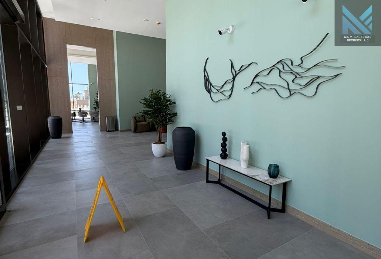 1BR Waterfront Apartment with Burj Khalifa Views photo 12