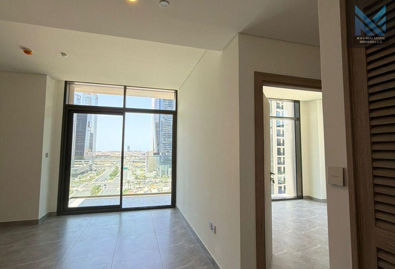 1BR Waterfront Apartment with Burj Khalifa Views photo 6