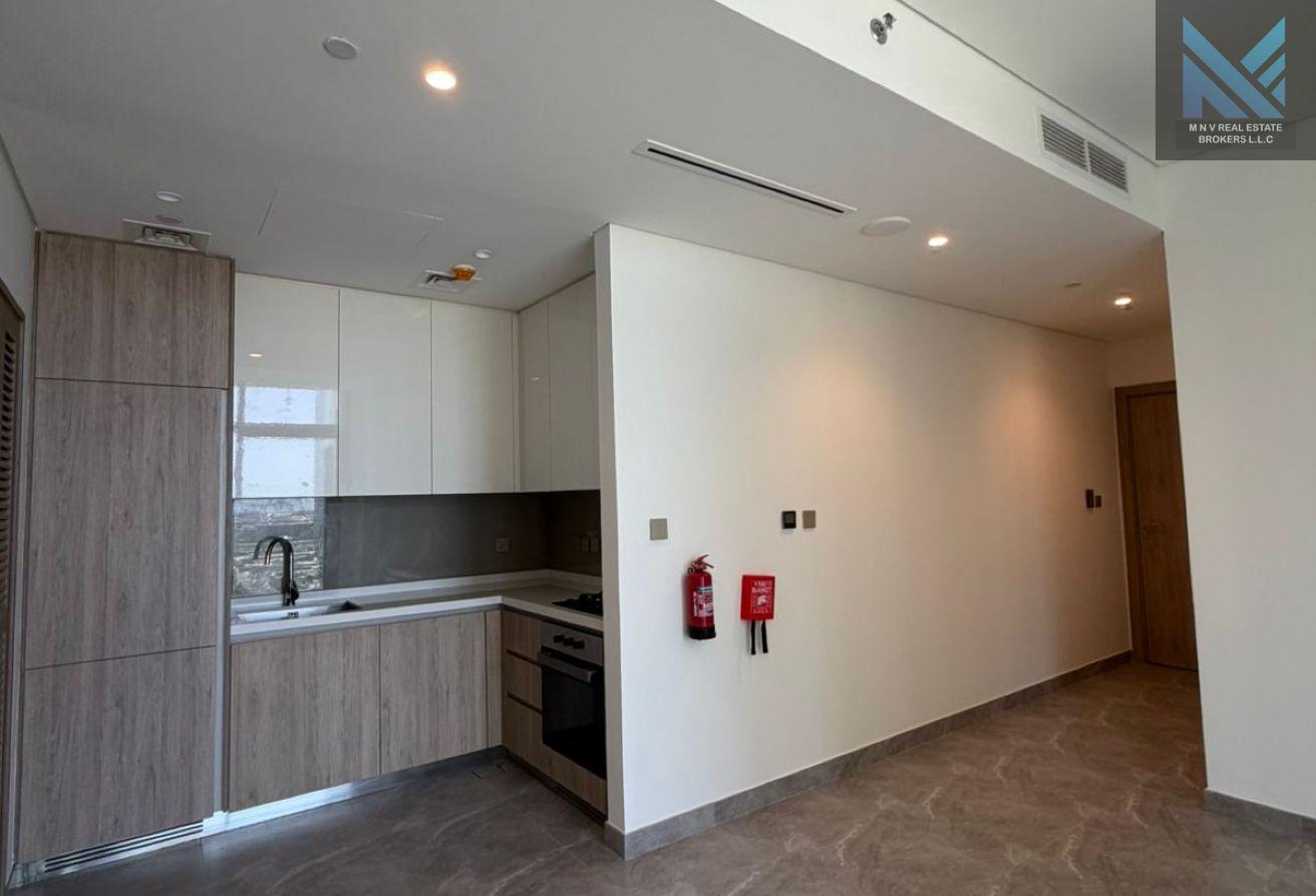 1BR Waterfront Apartment with Burj Khalifa Views photo 3