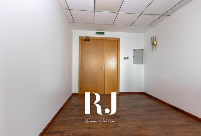 75038310 - Property Image 3