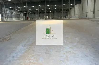 Warehouse - Studio - 2 Bathrooms for rent in Umm Al Thuoob - Umm Al Quwain
