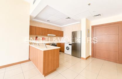 Apartment - 1 Bedroom - 2 Bathrooms for rent in Sulafa Tower - Dubai Marina - Dubai