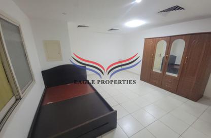Apartment - Studio - 1 Bathroom for rent in Al Hamriya - Bur Dubai - Dubai