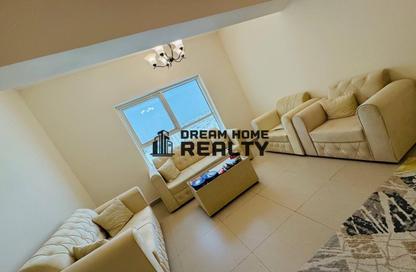 Apartment - 2 Bedrooms - 3 Bathrooms for rent in Crystal Plaza - Al Majaz 1 - Al Majaz - Sharjah