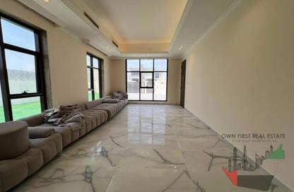 Villa - 5 Bedrooms - 7 Bathrooms for rent in Al Aweer 1 - Al Aweer - Dubai