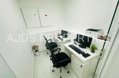 Office Space - Studio - 1 Bathroom for rent in Reem Residency - Al Karama - Dubai