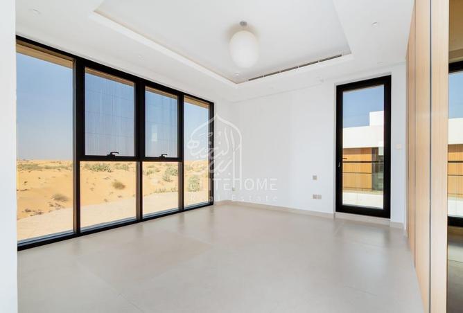 124296001 - Property Image 2