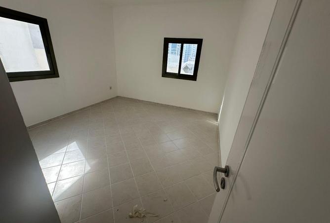 81127855 - Property Image 2