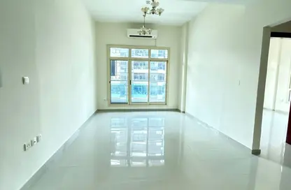 شقة - 2 غرف نوم - 2 حمامات للايجار في واحة دبي للسيليكون - دبي