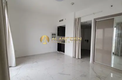 شقة - 1 حمام للايجار في جولدن دريم برج 1 - منطقة 18 - قرية جميرا الدائرية - دبي