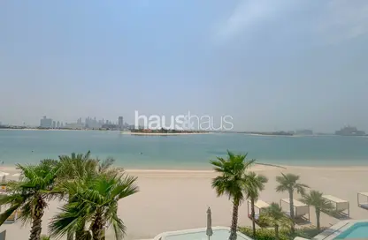 Apartment - 3 Bedrooms - 5 Bathrooms for sale in Ellington Beach House - The Crescent - Palm Jumeirah - Dubai